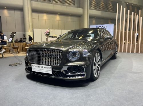 Bentley Flying Spur Hybrid-min